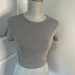 Wild Fable Gray Cropped Short Sleeve Top Size S EUC